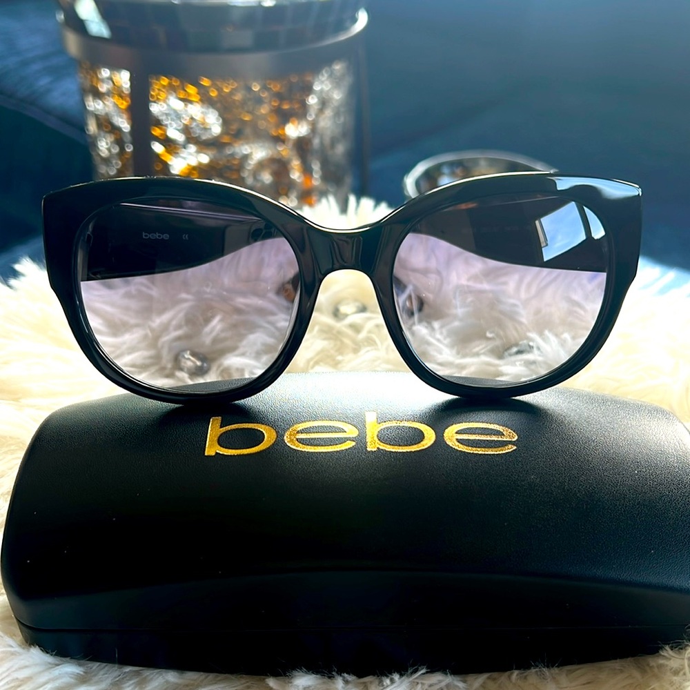 🖤Bebe Eyes🕶️ BB7233 Case Included😎
